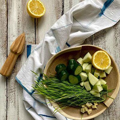 Wheatgrass with apple and cucumber smoothie - Sydney Sprouts